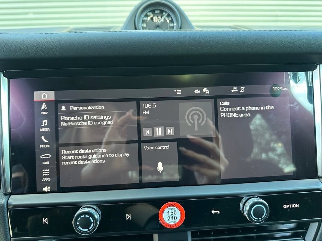 Certified 2026 Porsche Macan S AWD/4WD image 32