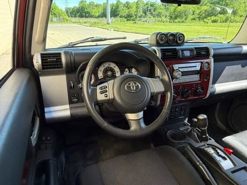 Used 2008 Toyota FJ Cruiser 4WD image 12