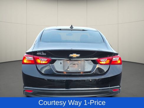 Used 2022 Chevrolet Malibu LS FWD image 8