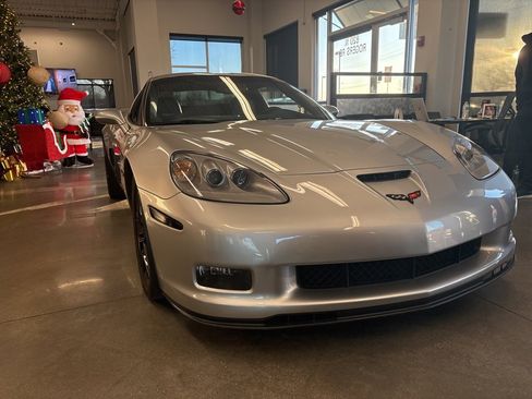 Used 2007 Chevrolet Corvette Z06 w/ Preferred Equipment Group image 1