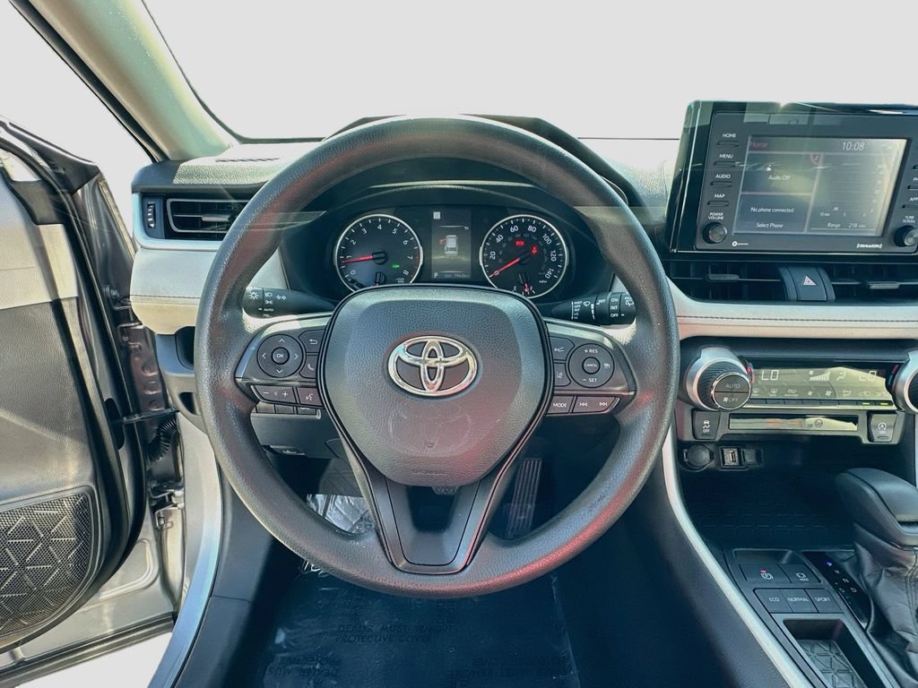 Used 2022 Toyota RAV4 XLE w/ Convenience Package FWD image 11