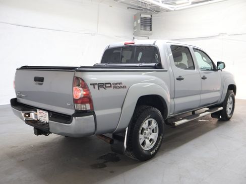Used 2015 Toyota Tacoma 4x4 Double Cab w/ TRD Off-Road Package image 7