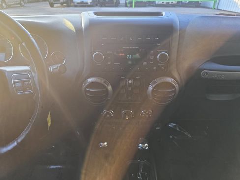 Used 2015 Jeep Wrangler Unlimited Sport w/ Quick Order Package 24S image 26