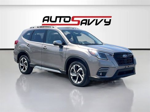 Used 2022 Subaru Forester Touring image 1