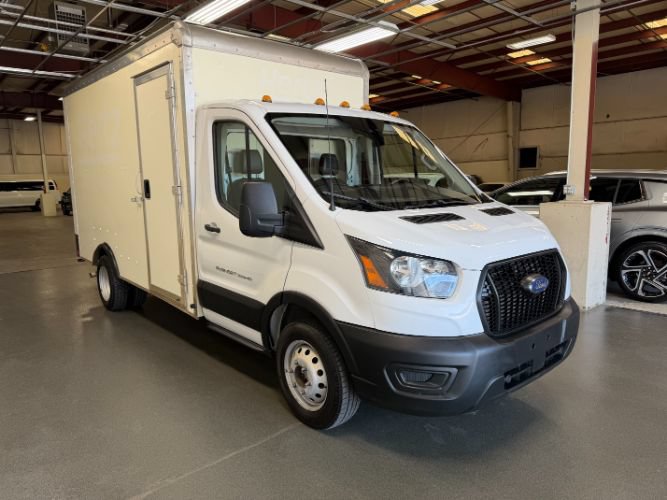 Used 2022 Ford Transit 350 DRW RWD image 4