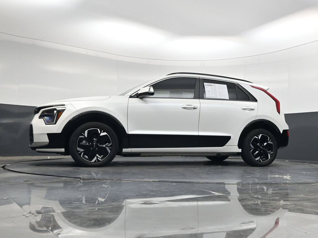 Used 2024 Kia Niro Wind FWD image 40