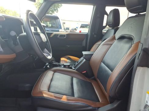 Used 2024 Ford Bronco Outer Banks AWD/4WD image 18