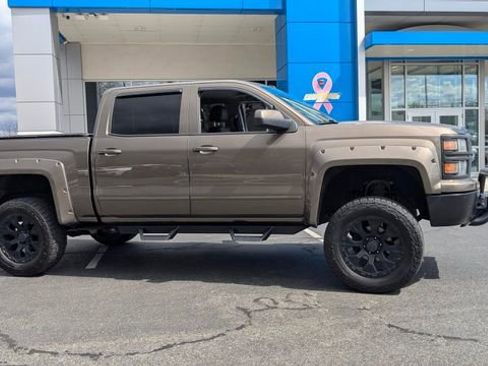 Used 2015 Chevrolet Silverado 1500 LT image 11