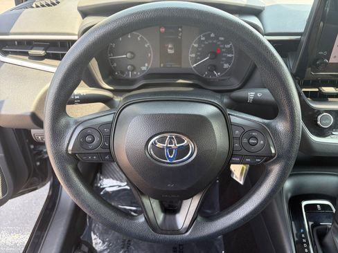 Used 2024 Toyota Corolla LE FWD image 12