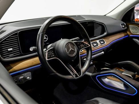 Used 2025 Mercedes-Benz GLE 350 4MATIC w/ AMG Line Exterior image 15