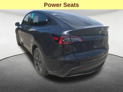 Used 2024 Tesla Model Y Long Range RWD image 10