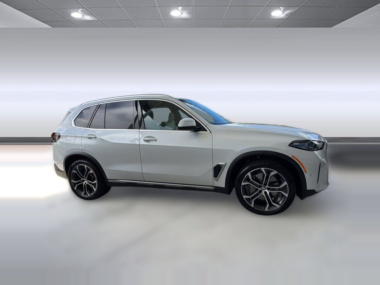 Used 2026 BMW X5 xDrive50e AWD/4WD image 7