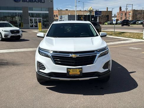Used 2022 Chevrolet Equinox LT AWD/4WD image 2