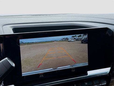 Used 2026 GMC Sierra 1500 Elevation image 17