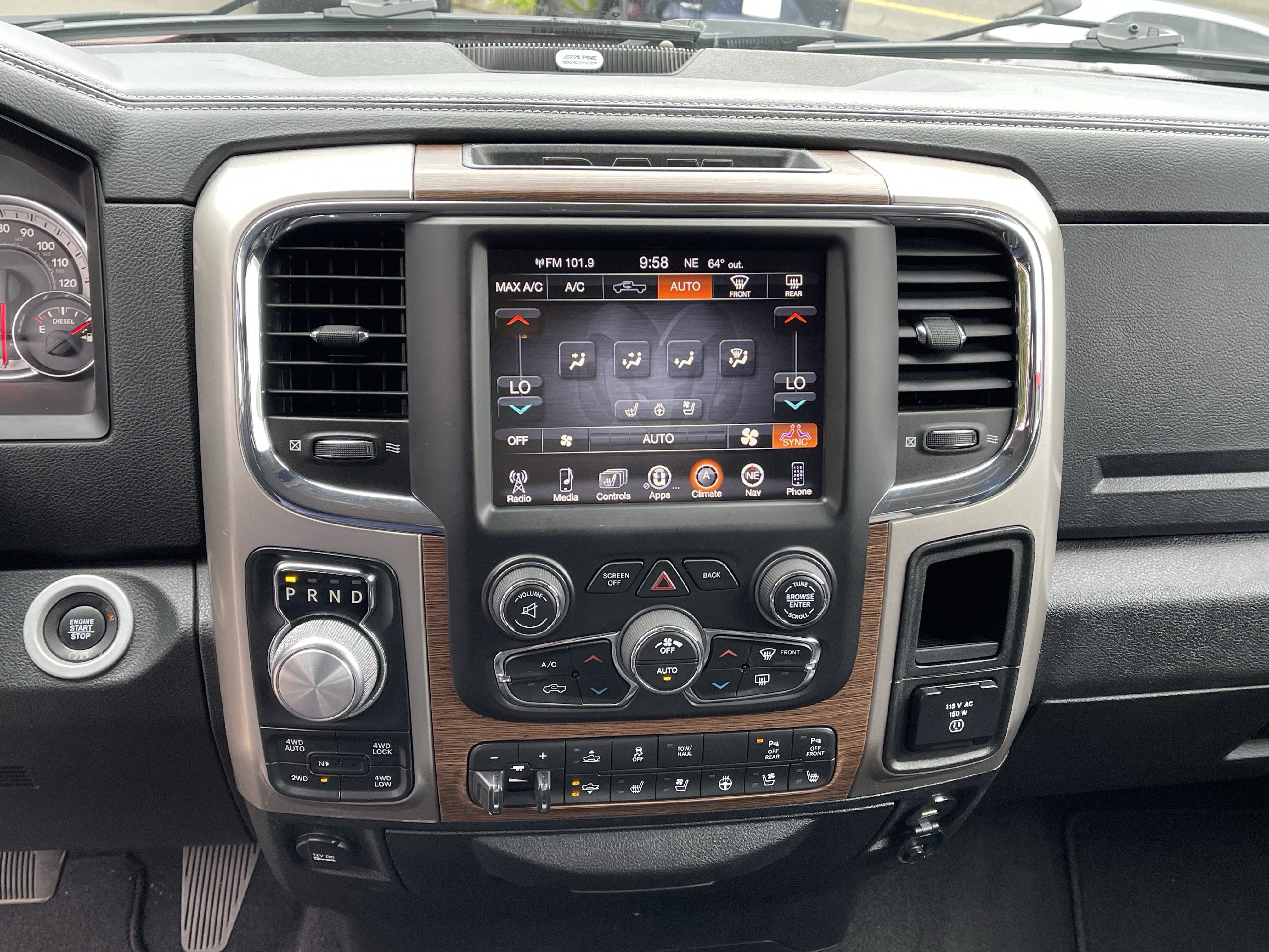 Used 2017 RAM 1500 Laramie w/ Convenience Group AWD/4WD image 25