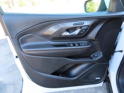 Used 2018 GMC Terrain SLT w/ Infotainment Package II image 16