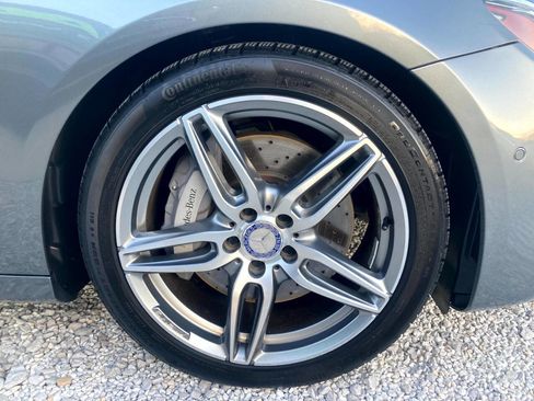 Used 2017 Mercedes-Benz E 300 4MATIC image 25