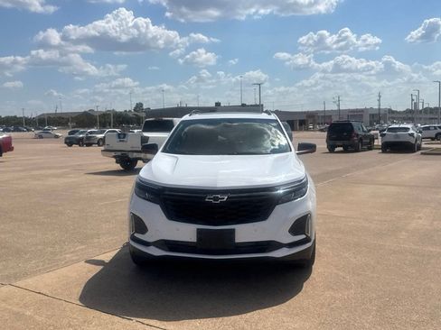 Used 2024 Chevrolet Equinox Premier FWD image 4