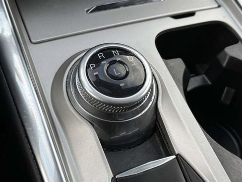 Used 2022 Ford Explorer XLT w/ Equipment Group 202A image 40