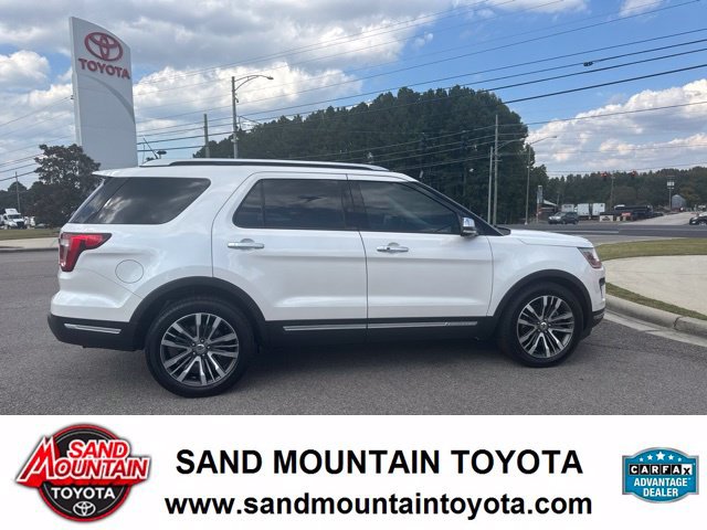 Used 2018 Ford Explorer Platinum AWD/4WD image 2