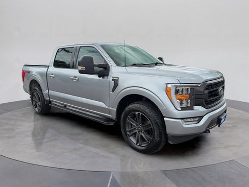 Used 2022 Ford F150 XLT w/ Equipment Group 302A High AWD/4WD image 9
