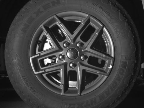 Used 2025 Jeep Wrangler Sport S image 13