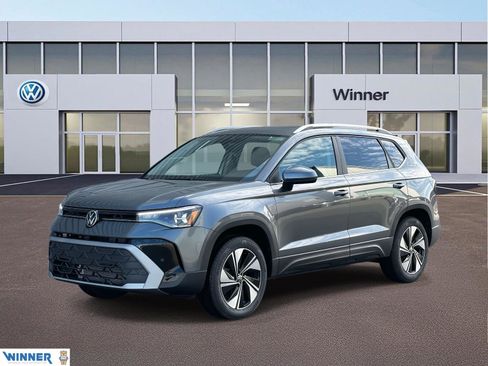 New 2026 Volkswagen Taos SE image 1