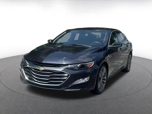 Used 2023 Chevrolet Malibu LT w/ Driver Confidence Package image 5