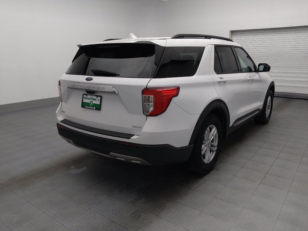 Used 2020 Ford Explorer XLT w/ Equipment Group 202A RWD image 9