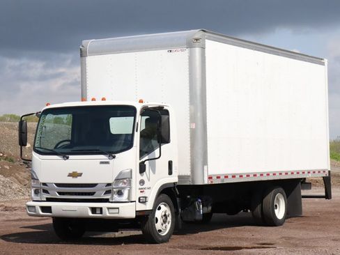 Used 2023 Chevrolet Low Cab Forward 5500XD RWD image 5