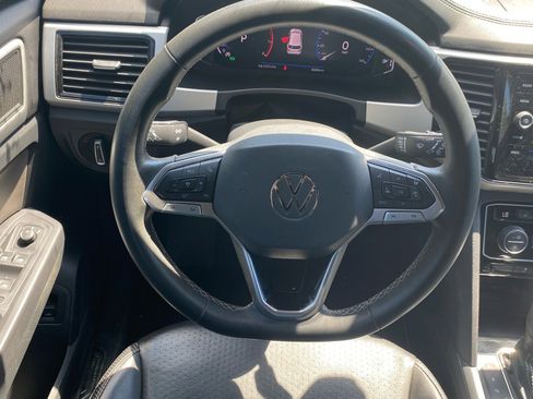 Used 2021 Volkswagen Atlas Cross Sport SEL FWD image 3