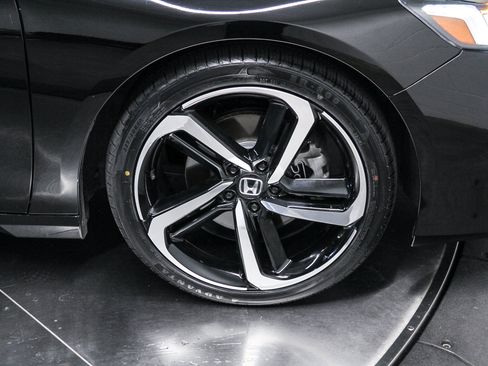Used 2021 Honda Accord Sport image 9