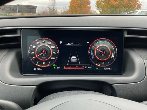 Used 2023 Hyundai Tucson Limited image 16