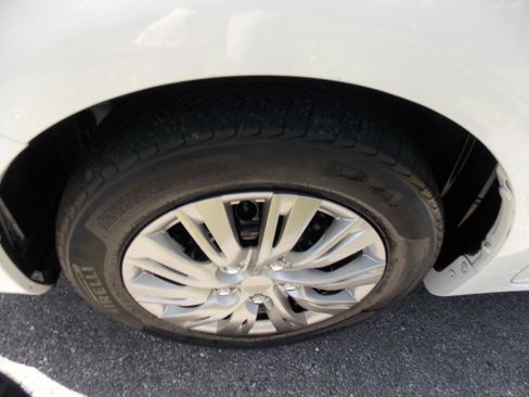 Used 2010 Toyota Corolla image 26