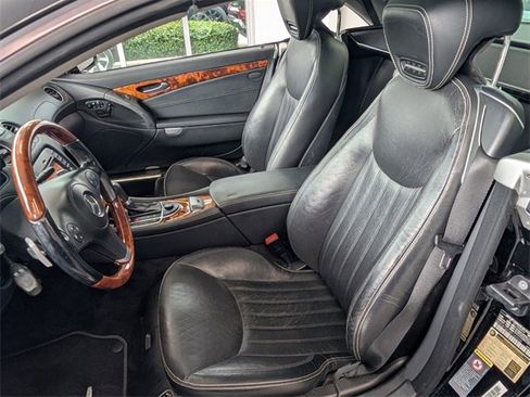 Used 2011 Mercedes-Benz SL 550 image 5