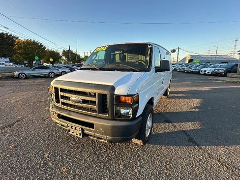 Used 2011 Ford E-250 and Econoline 250 w/ PWR Group RWD image 8