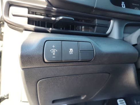 New 2026 Hyundai Elantra Sport FWD image 15