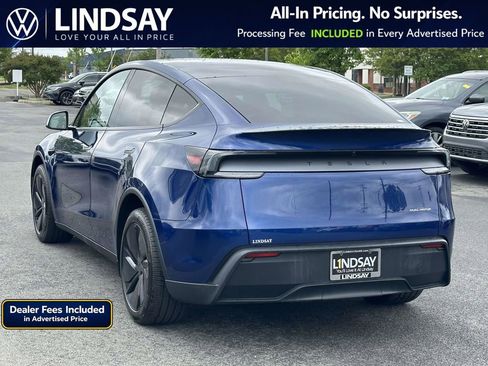 Used 2026 Tesla Model Y AWD image 5