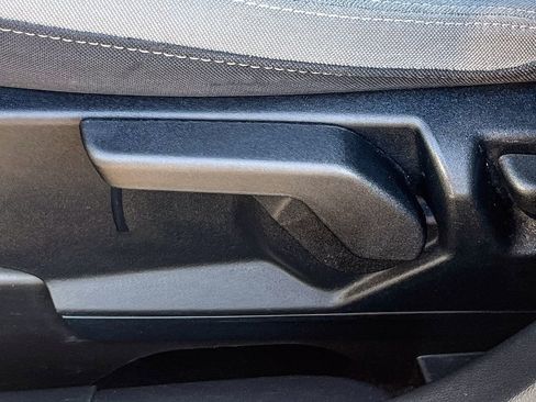 Used 2021 Ford Escape SE w/ SE Sport Appearance Package image 42