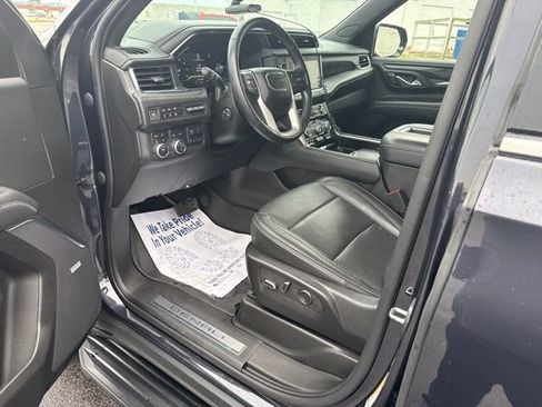 Used 2023 GMC Yukon Denali w/ LPO, Floor Liner Package AWD/4WD image 28