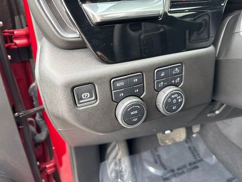 Used 2025 Chevrolet Silverado 1500 RST AWD/4WD image 25