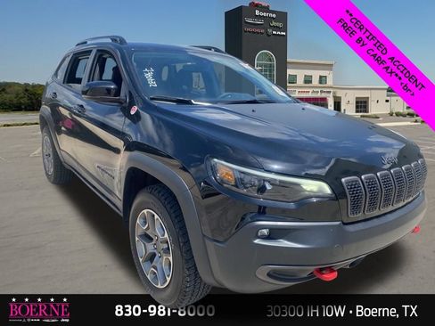 Used 2022 Jeep Cherokee Trailhawk image 6