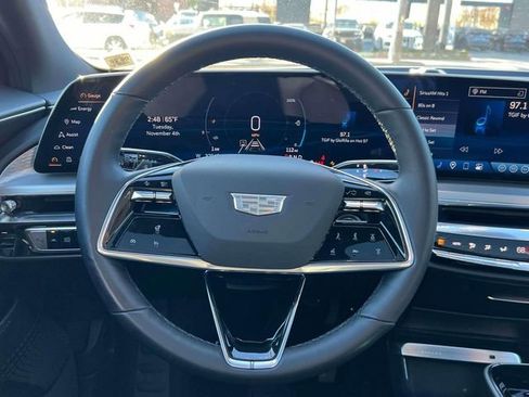 Used 2024 Cadillac Lyriq Sport RWD image 14