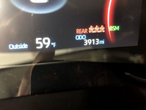 Used 2025 Toyota RAV4 XLE Premium w/ Weather Package AWD/4WD image 19