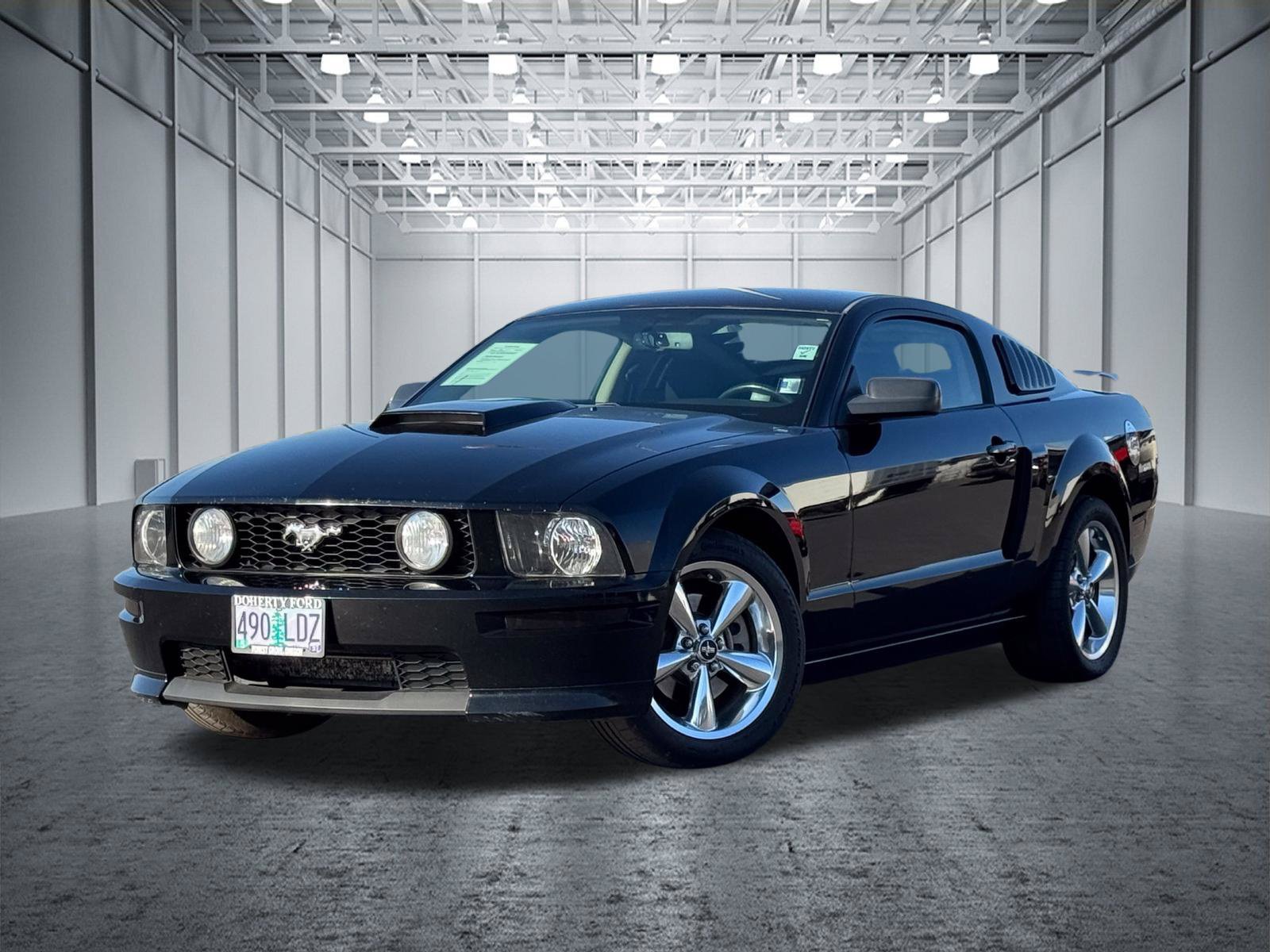 Used 2007 Ford Mustang GT Premium RWD image 4