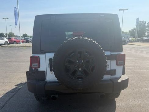 Used 2017 Jeep Wrangler Unlimited Sport AWD/4WD image 7