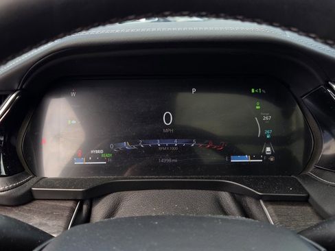 Used 2023 Jeep Grand Cherokee 4WD 4xe image 12