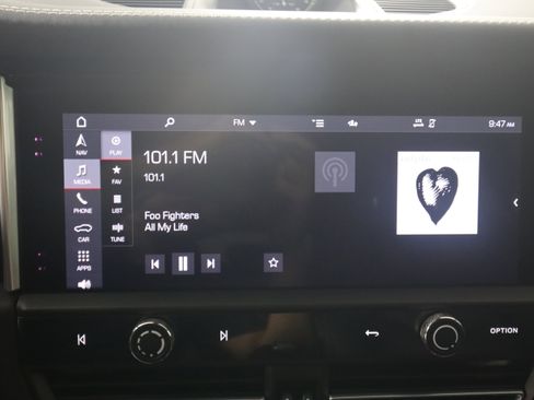 Used 2024 Porsche Macan S image 19