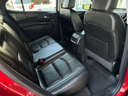 Used 2024 Chevrolet Equinox Premier image 19