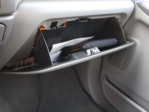 Used 2003 Ford F350 Lariat image 35